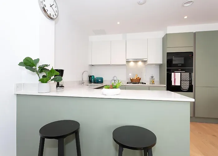Watford Cassio Supreme - Modernview Serviced Accommodation