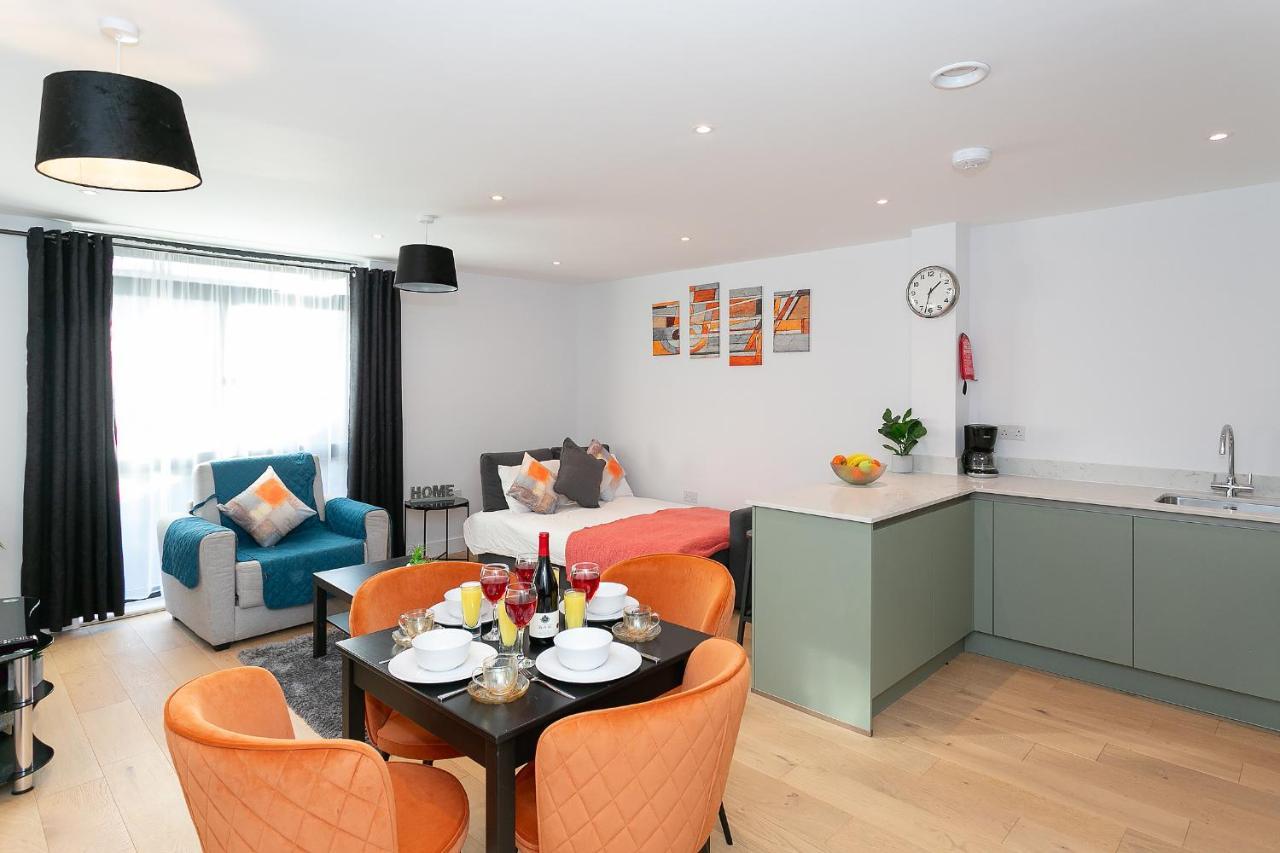 Watford Cassio Supreme - Modernview Serviced * Watford (Hertfordshire)